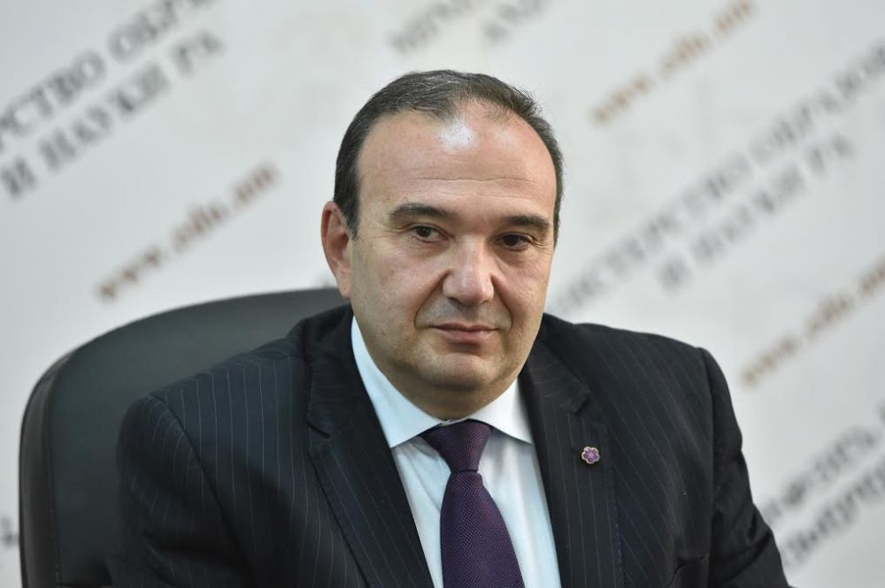Լևոն Մկրտչյանի շնորհավորանքն ուսուցիչներին