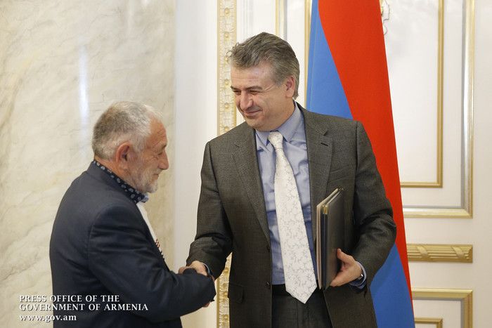 Վարչապետն ազատամարտիկների է պարգևատրել