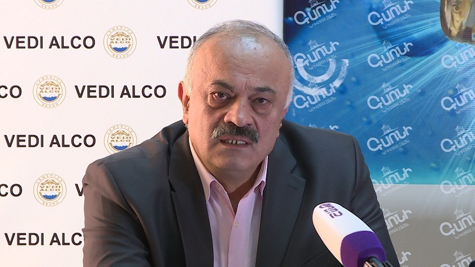 Ամանորը ոչ թե որկրամոլության մրցավազք է, այլ տոն. Սեդրակ Մամուլյան