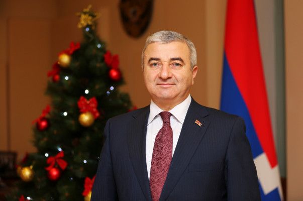 Աշոտ Ղուլյանը շնորհավորական ուղերձ է հղել Ամանորի և սուրբծննդյան տոների առիթով