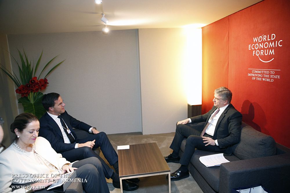 Կարեն Կարապետյանը հանդիպել է Նիդերլանդների վարչապետի հետ