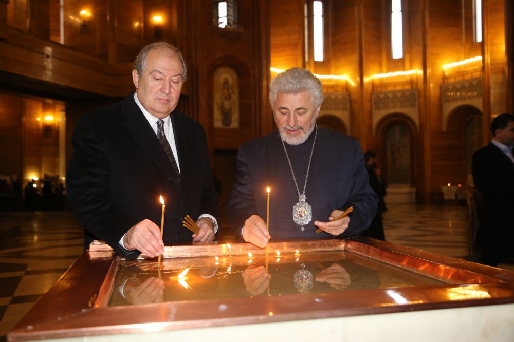 Արմեն Սարգսյանը այցելել է Մոսկվայի հայկական եկեղեցի