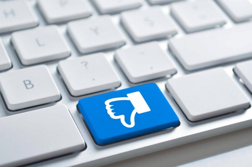 Facebook-ը փորձարկում է dislike կոճակը