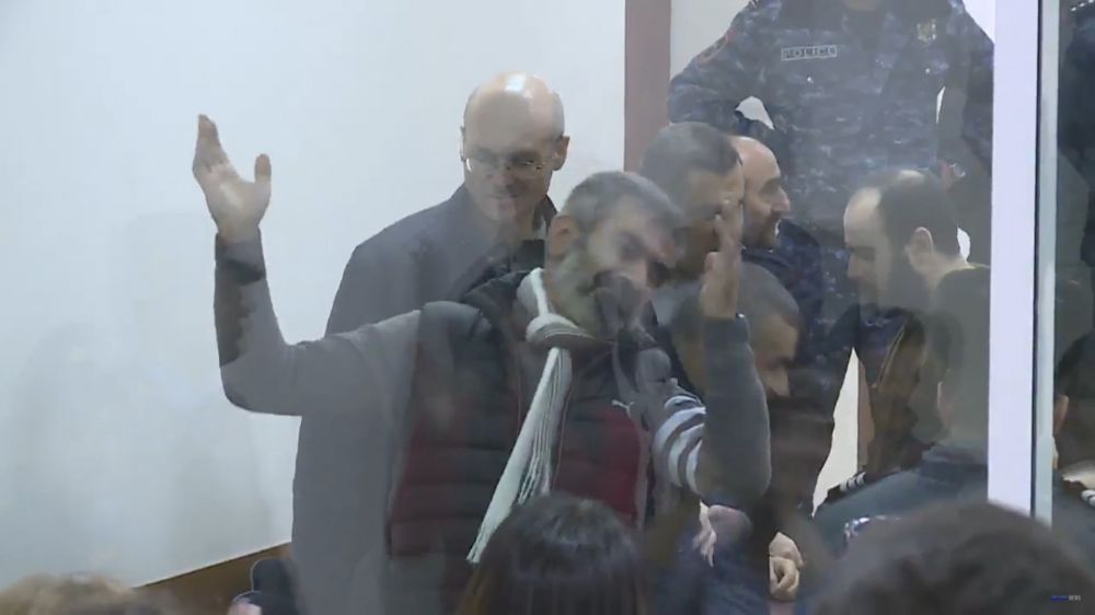 էրեկվա աղջկա ցավը տանեմ, մեռնեմ դրա ձեռներին. Արայիկ Խանդոյանը Մարինա Խաչատրյանի մասին
