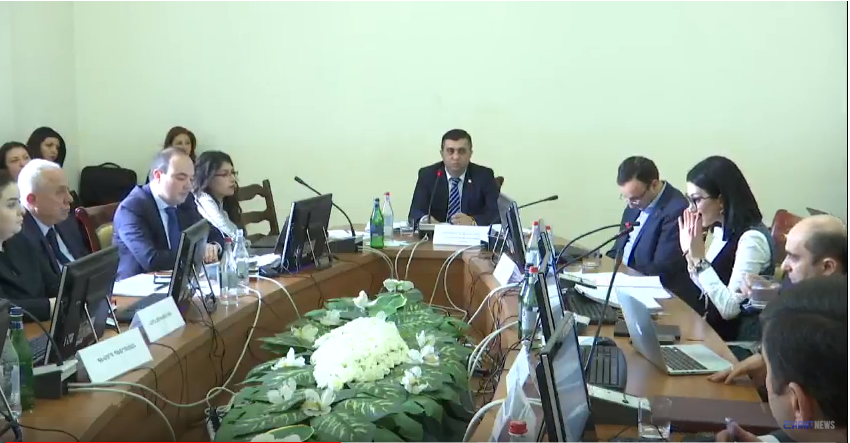Գրուբոկոլ և սրբատաշ քարեր Աժ-ում.Նիկոլ Փաշինյանի ելույթը