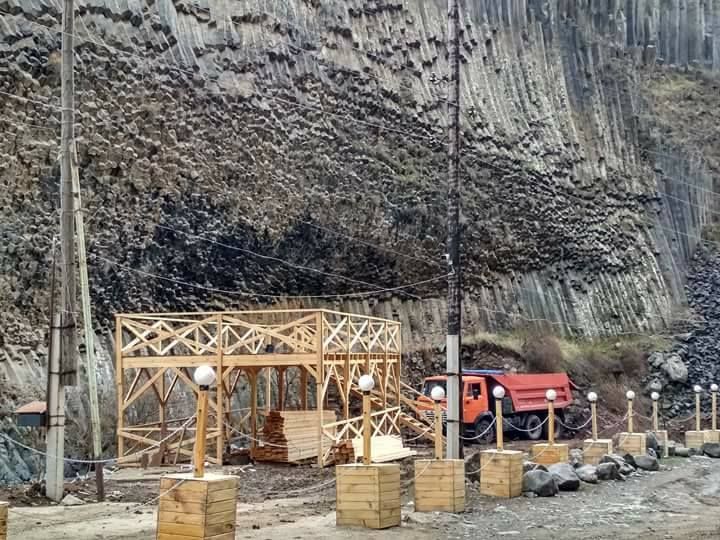 Ի՞նչ «օբյեկտ» է կառուցվում Գառնիի Քարերի սիմֆոնիայի մոտ