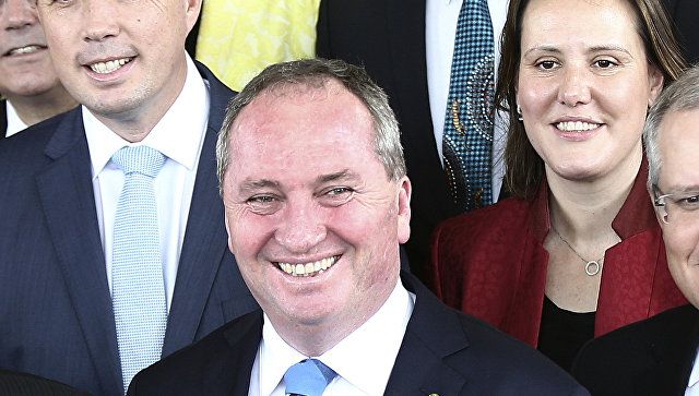Ավստրալիայի փոխվարչապետը հրաժարական է տվել ծառայողական սիրավեպի պատճառով