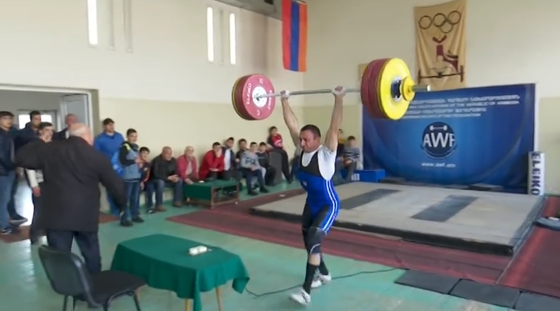 Զվարճալի դեպք ծանրամարտի Հայաստանի առաջնության ժամանակ