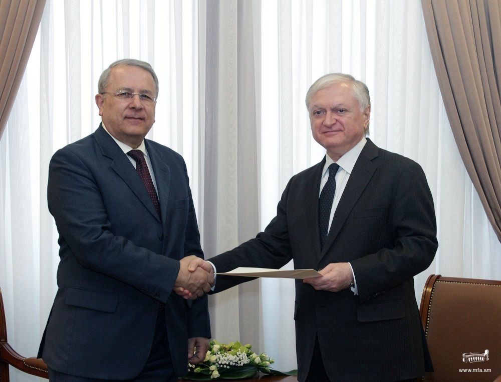 Կիպրոսի նորանշանակ դեսպանն իր հավատարմագրերի պատճենը հանձնել է Նալբանդյանին