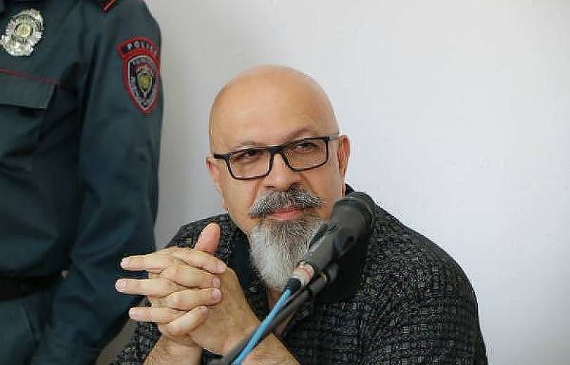 Շտապօգնություն Կարո Եղնուկյանի համար