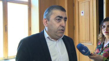 Ավելի հեշտ էր 5-10 հազար դրամը չվերցնել, քան հիմա գնալ բախումների. Արմեն Ռուստամյան