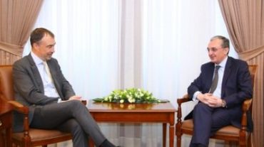 Զոհրաբ Մնացականյանը ԵՄ ներկայացուցչի հետ քննարկել է վիզաների ազատականացումը