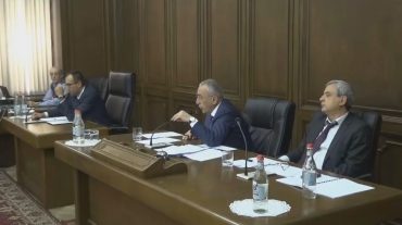 Եվս մեկ երիտասարդ պաշտոնյայի չճանաչեցին Ազգային ժողովում