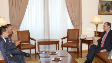Հայաստանի արտգործնախարարն ընդունել է ԱՄՆ Հայ դատի հանձնախմբի ղեկավարին