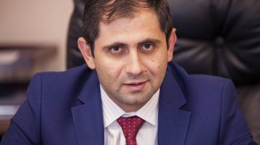 Սուրեն Պապիկյանն Ազգային արխիվի տնօրենին հորդորել է ազատման դիմում գրել