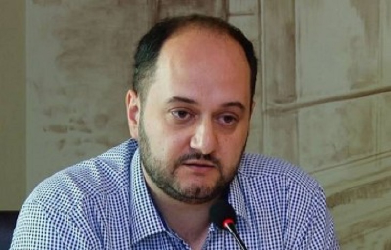 «Օլիգարխ» դպրոցները մրցակցությունից դուրս են թողել մյուս դպրոցներին․ ԿԳ նախարար