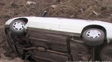 Գորիսում ավտոմեքենան կամրջից ընկել է ձորը