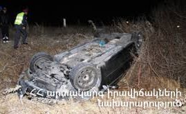 Ջրվեժ-Գառնի ավտոճանապարհին «Nissan Tiida»-ն ընկել է ձորակը․ կա տուժած