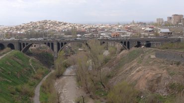 Նաիրա Զոհրաբյանն ու Վահե Էնֆիաջյանն ինքնասպանության փորձ են կանխել