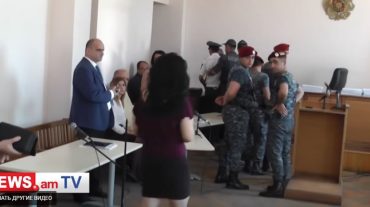 Դահլիճից դատավորին հիստերիկ են անվանել