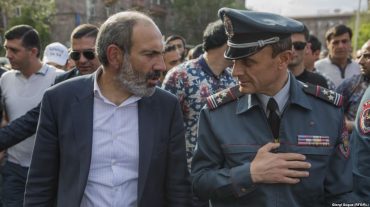 Ոչ ոք հերոսներին իրավունք չի տալիս գողանալ դպրոցականների օգնությունը եւ դրանով կերակրել սեփական կենդանիներին. Փաշինյան