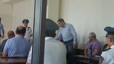 Տասը հոգու համար ավանսով վճարել եմ. Կարո Եղնուկյան