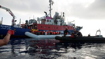 Իտալիան փախստականներով ևս մեկ նավ հետ է ուղարկել իր ափերից
