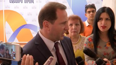 Ինչ-որ պահի այդ գործընթացը պետք է կանգնի, որովհետև դա խրախուսում է բանակից խուսափումը. նախարար
