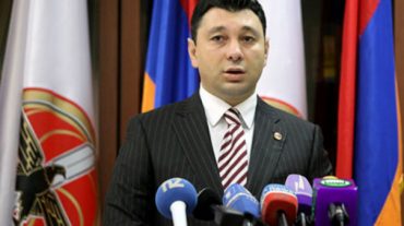 Շարմազանովը հանդես է գալու համասեռամոլության քարոզն արգելող օրենսդրական նախաձեռնությամբ