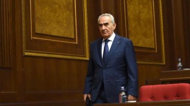 Դա կնշանակի այս երկրի կործանումը. Գալուստ Սահակյանը՝ ՀՀԿ-ից դուրս գալու մասին