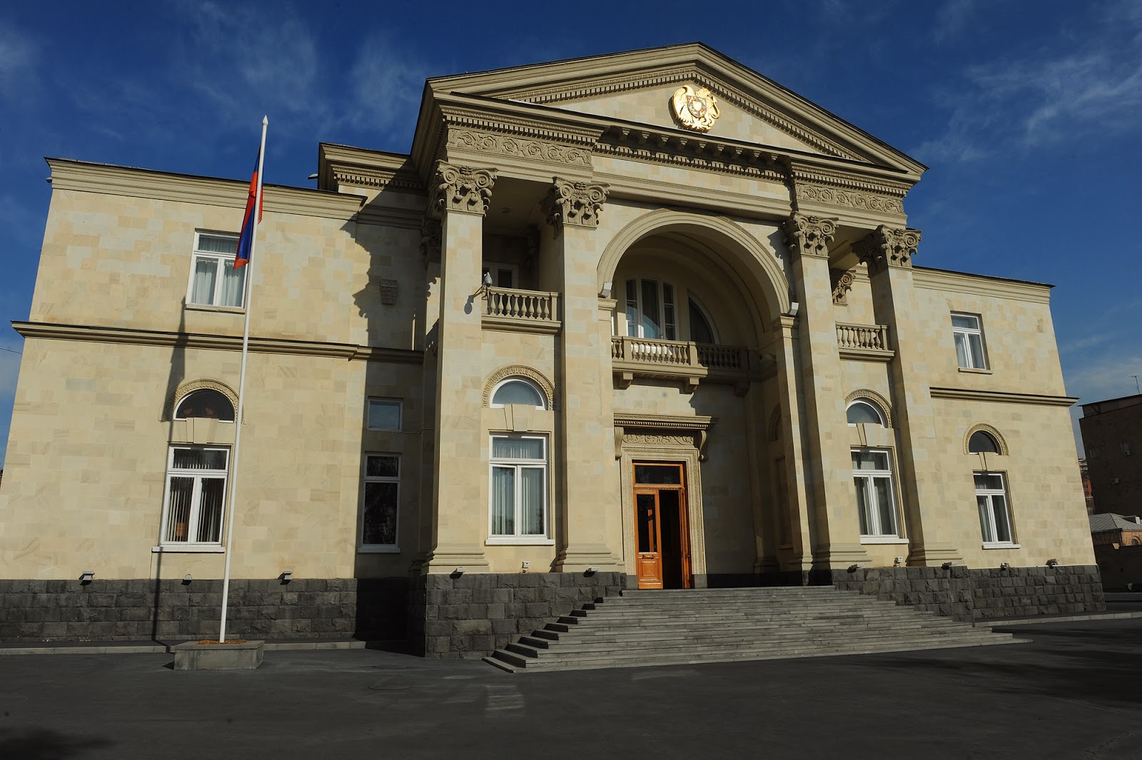 Նիկոլ Փաշինյանը հրաժարվում է Բաղրամյան 26-ի նստավայրից