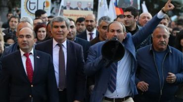 «Ելք» խմբակցությունը սկսել է 1 կուսակցություն դառնալու քննարկումները. Արամ Սարգսյանը դեմ է. «Հրապարակ»
