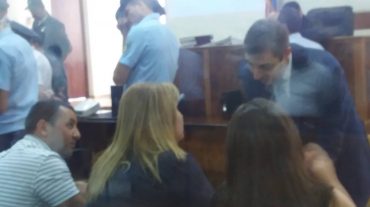 Զոհված ոստիկանների այրիները դատարանում են