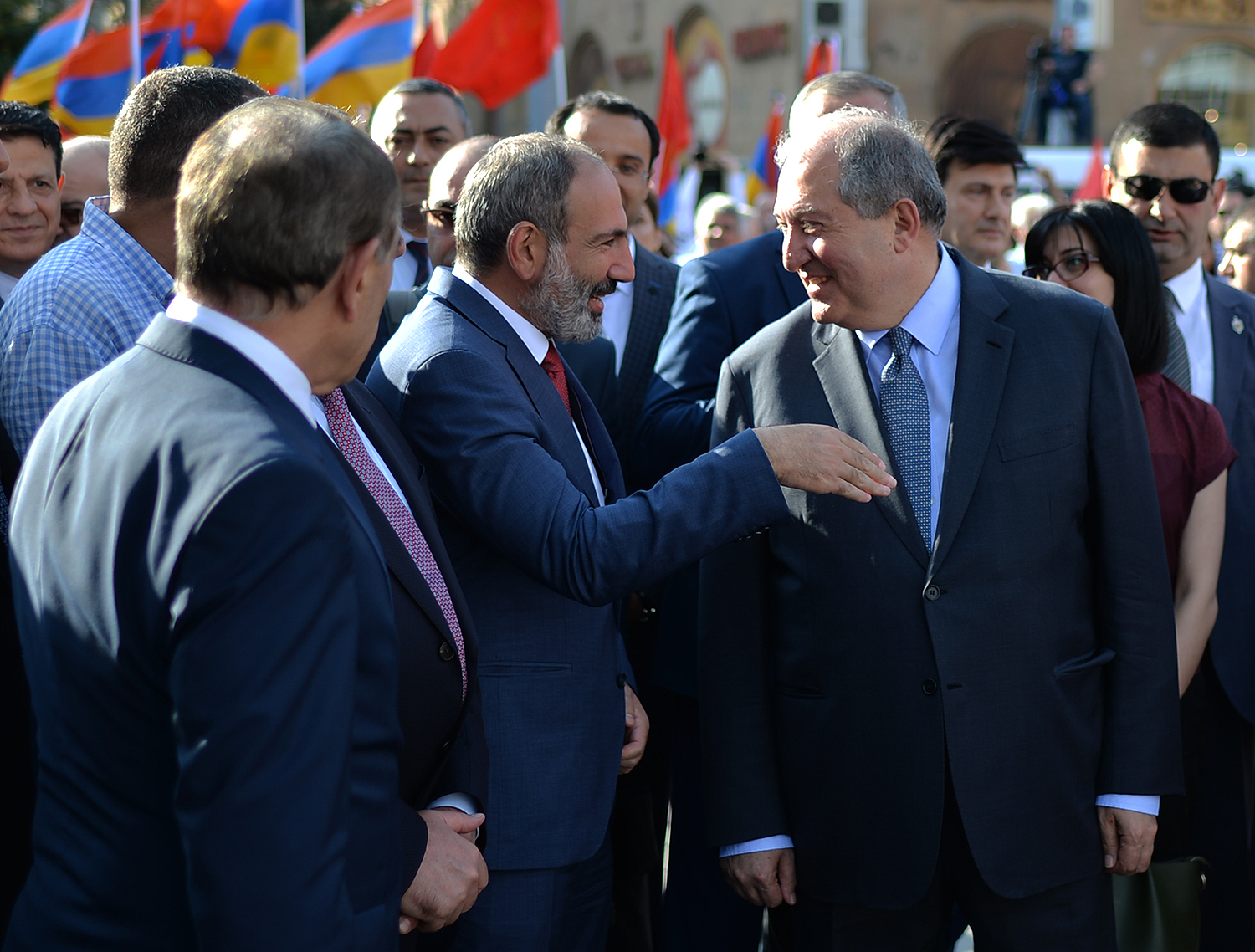 Նախագահը ներկա է գտնվել Արամ Մանուկյանի հուշարձանի բացման արարողությանը