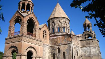 Ովքե՞ր են Մայր Աթոռից տեղեկատվություն դուրս բերում. «Փաստ»