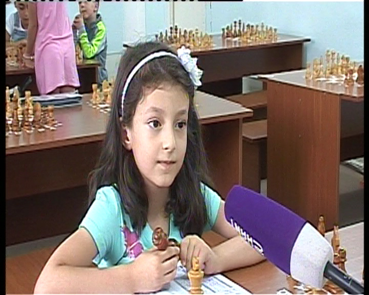 Գյումրեցի 8-ամյա Սոնա Քոչարյանը Հայաստանը կներկայացնի Իսպանիայում կայանալիք շախմատի աշխարհի առաջնությանը