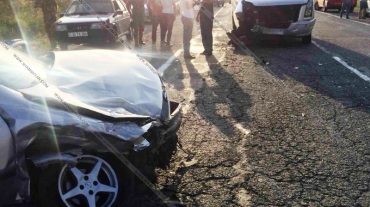 Արարատի մարզում բախվել են «Opel»-ն ու նորակոչիկներ տեղափոխող «Volkswagen»-ը․ կան վիրավորներ