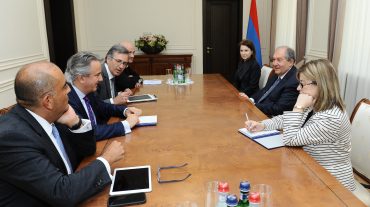 Արմեն Սարգսյանն ընդունել է ՎԶԵԲ պատվիրակությանը