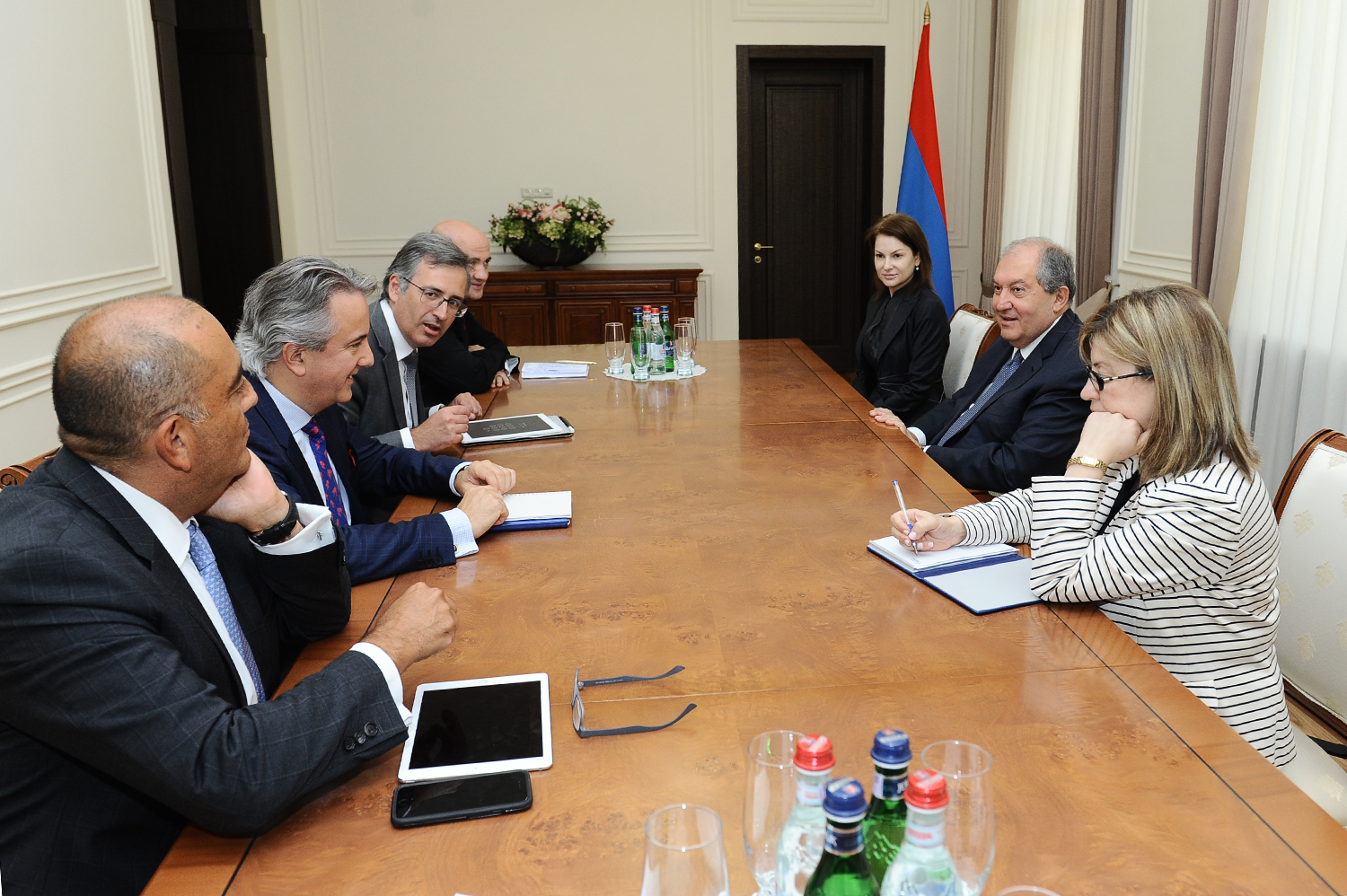 Արմեն Սարգսյանն ընդունել է ՎԶԵԲ պատվիրակությանը
