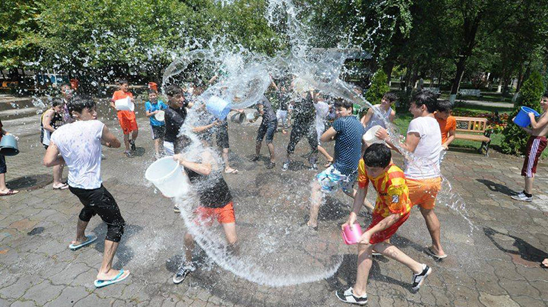 Այսօր Վարդավառ է՝ Քրիստոսի պայծառակերպության տոնը