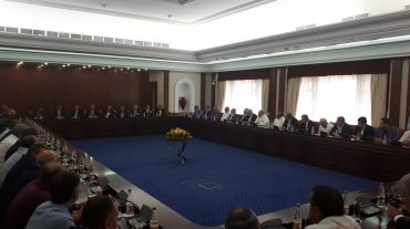 Մեկնարկել է վարչապետի հանդիպումը ՌԴ հյուսիսարևմտյան տարածաշրջանի հայ գործարարների հետ