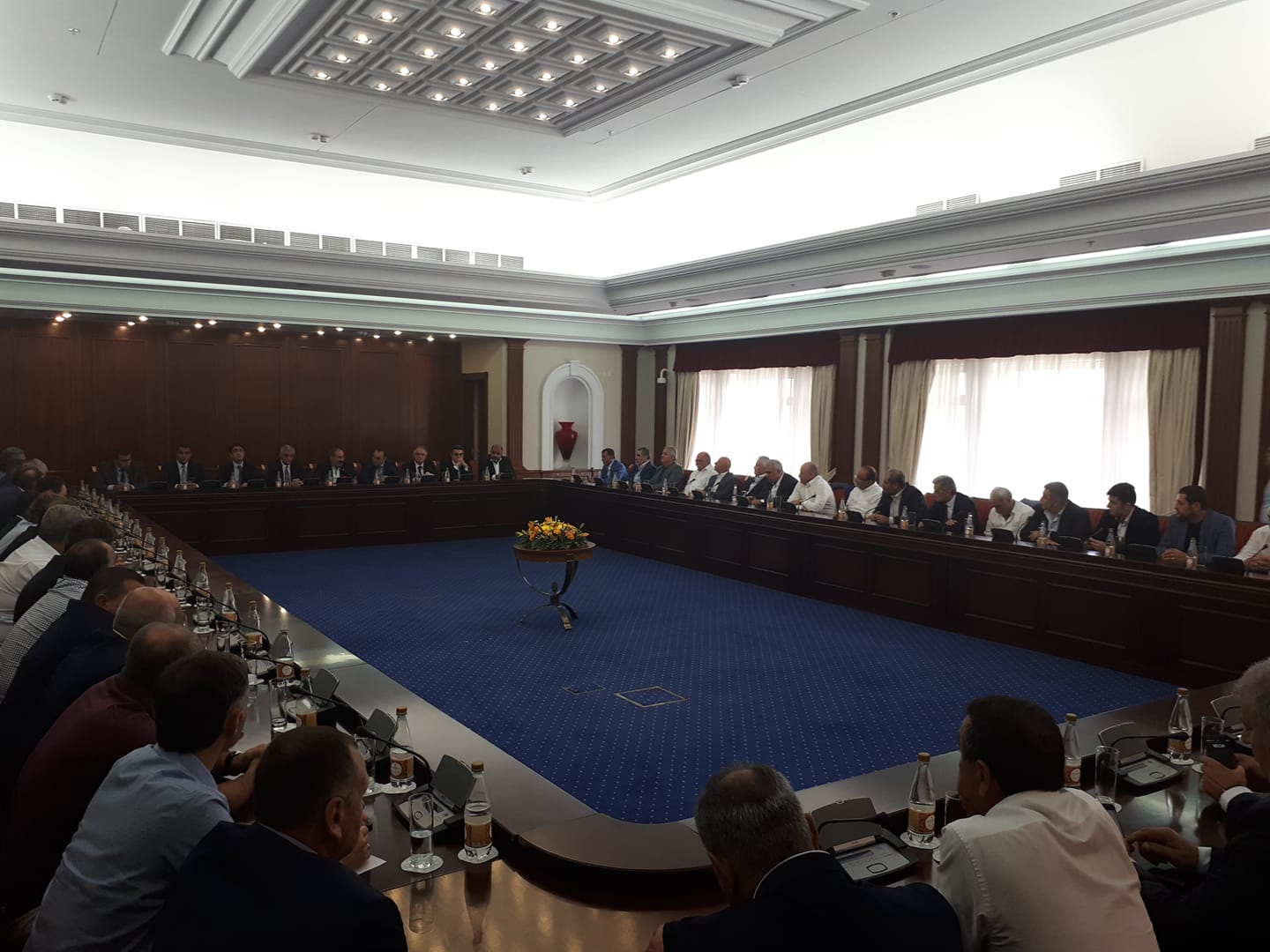 Մեկնարկել է վարչապետի հանդիպումը ՌԴ հյուսիսարևմտյան տարածաշրջանի հայ գործարարների հետ
