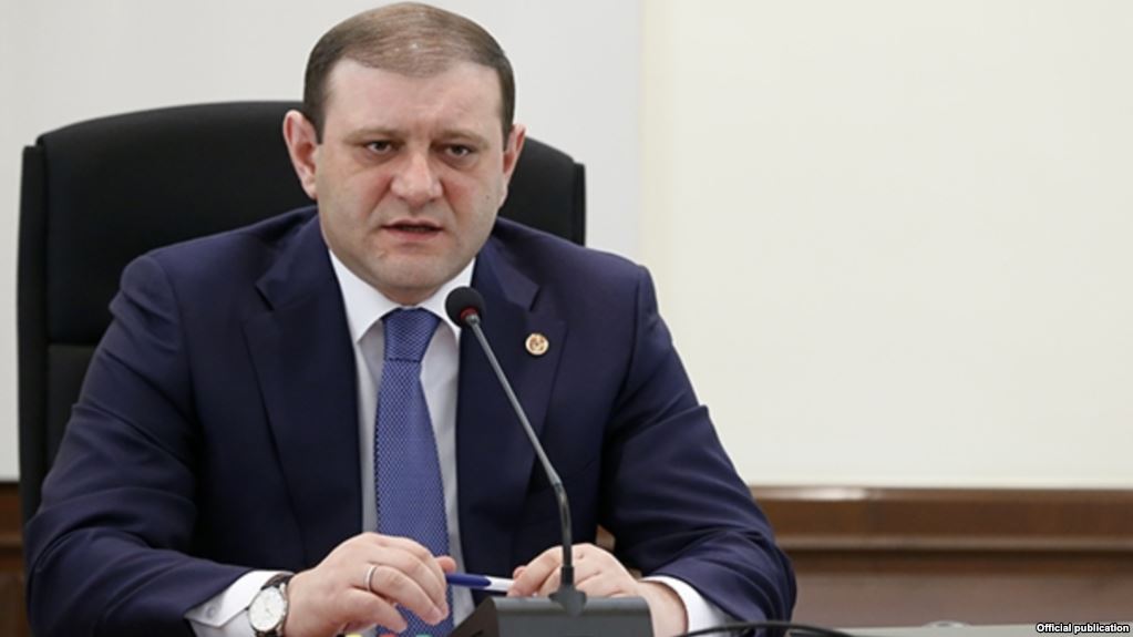 Տարոն Մարգարյանի օգտին կողմ քվեարկելու համար Հեղինե Փոգրարյանը 10.000 դրամ կաշառք է  խոստացել. ՀՔԾ