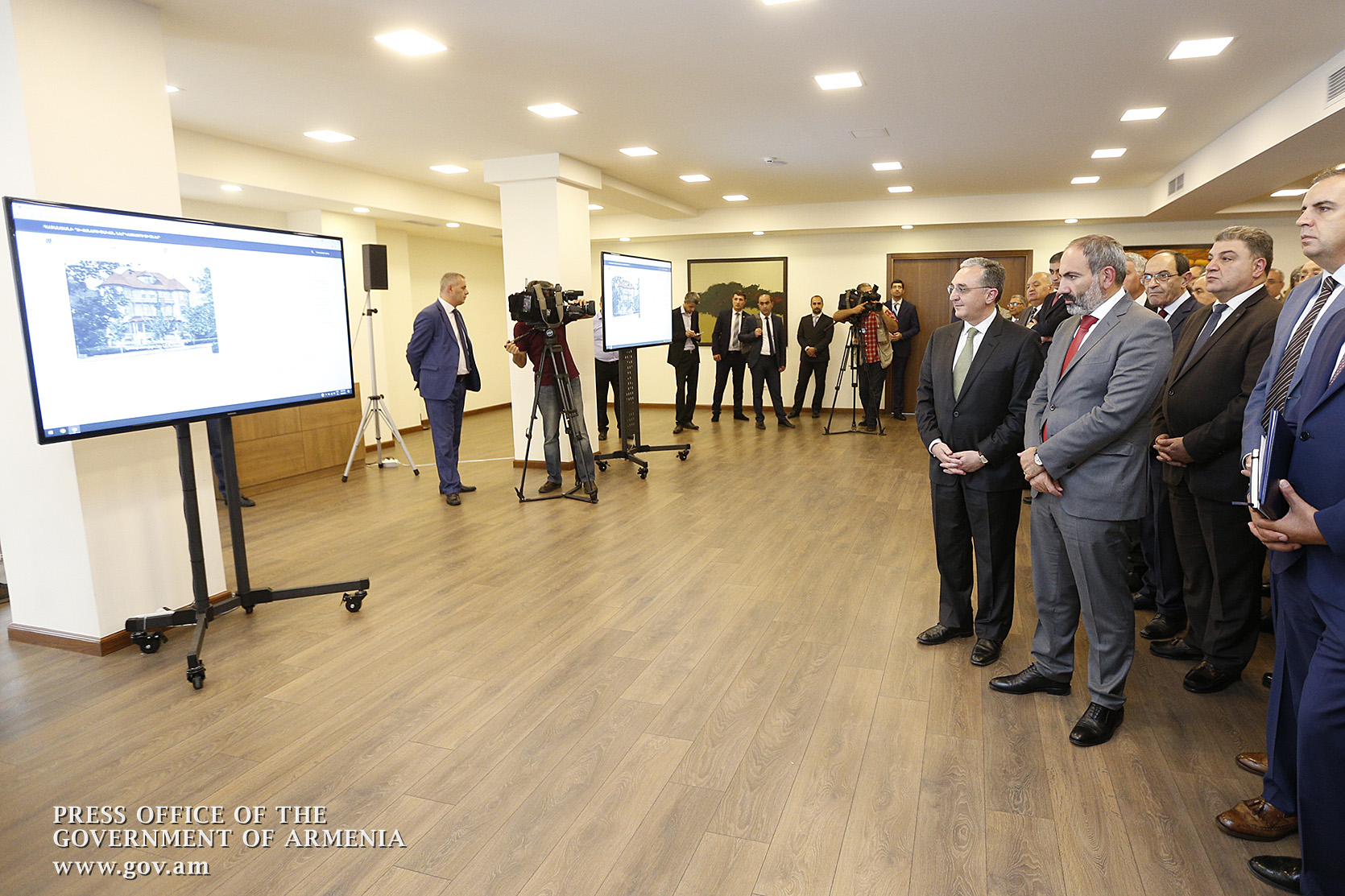 ՀՀ վարչապետն այցելել է ԱԳՆ և ծանոթացել նորաստեղծ կայքին
