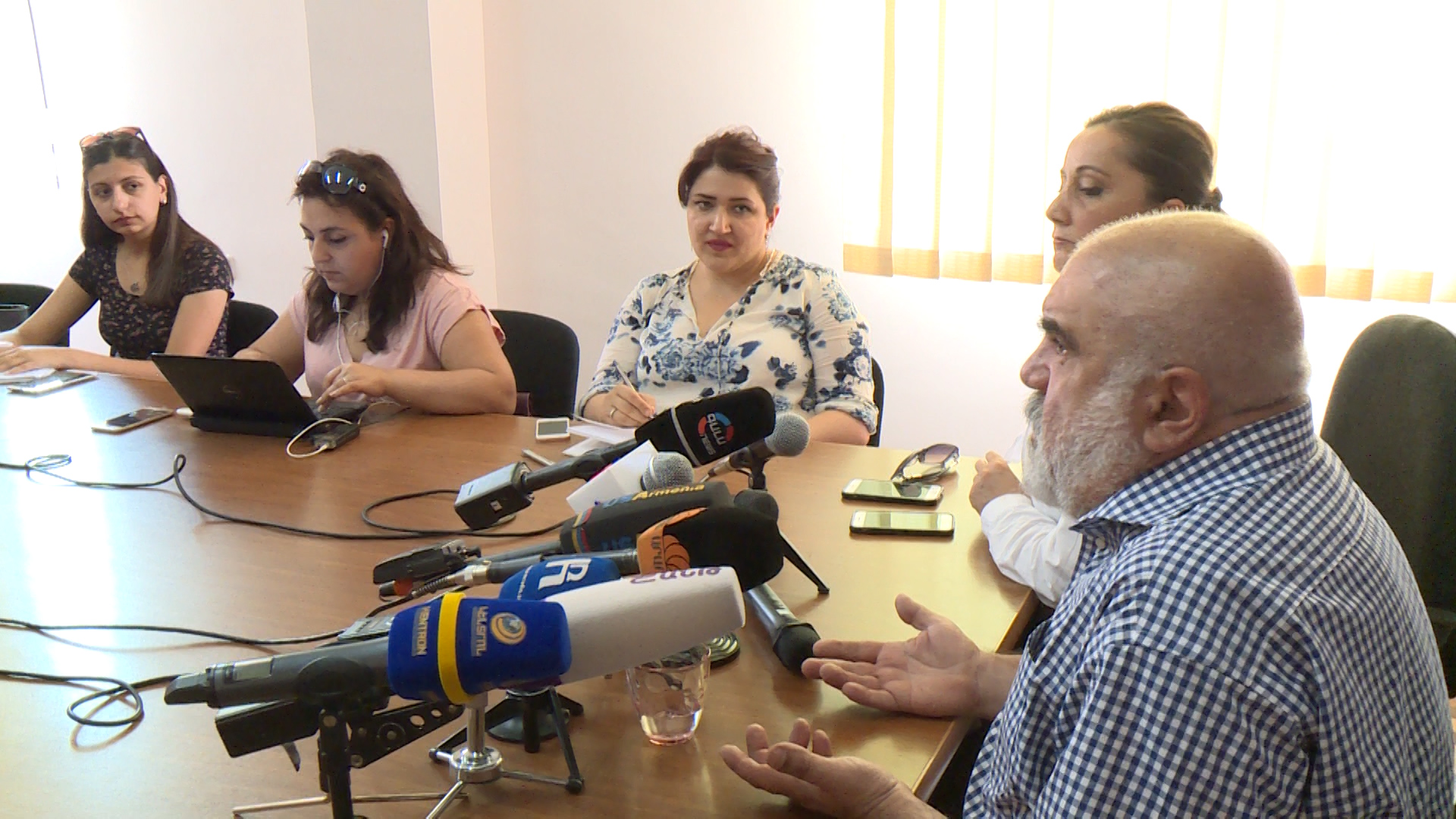 Քաղաքագետը համաձայն չէ վարչապետի հետ էյֆորիայի տևողության մասով