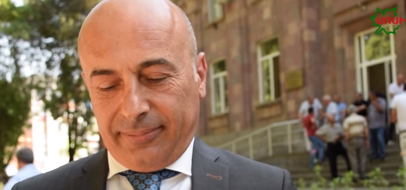 Աշոտ Հայրապետյանը վայր է դրել Կապանի համայնքապետի իր լիազորությունները