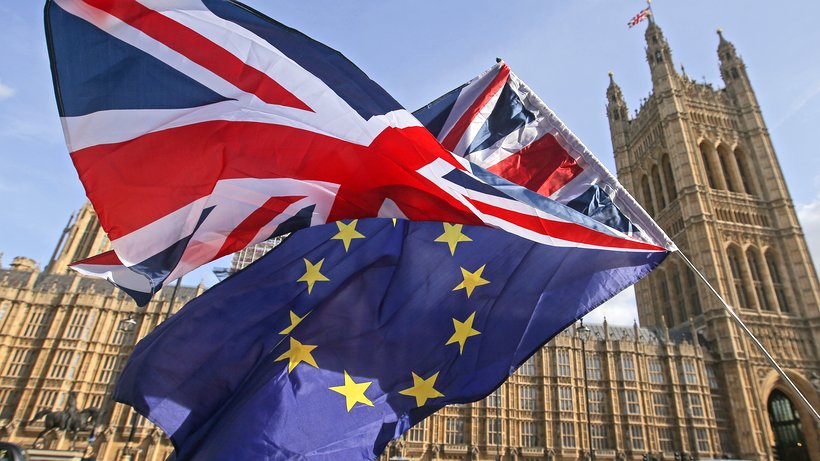 Brexit-ի հովանավորը ՌԴ դեսպանի հետ առնվազն 11 գաղտնի հանդիպում է անցկացրել․ The Guardian