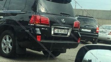 Աշտարակի քաղաքապետի Lexus-ը տեղափոխել են տուգանային հրապարակ