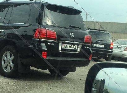 Աշտարակի քաղաքապետի Lexus-ը տեղափոխել են տուգանային հրապարակ