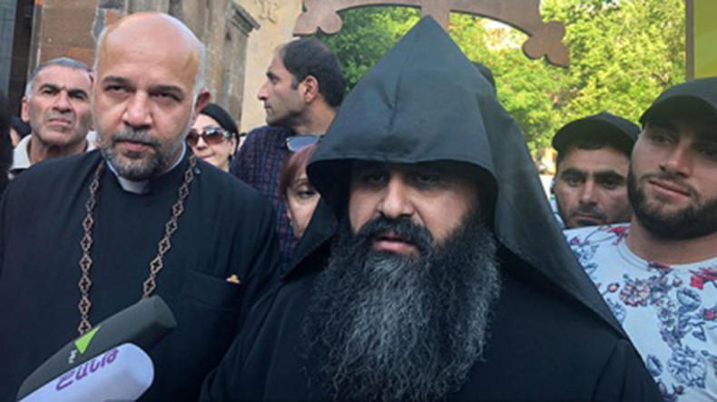 Հայր Կորյունին կարգալույծ անելու հարցը կքննվի հաջորդ շաբաթ